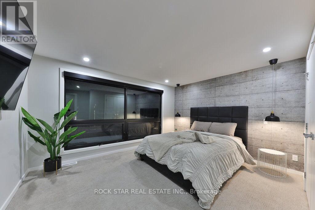 370 Goodram Drive, Burlington, Ontario  L7L 2K1 - Photo 26 - W12972366