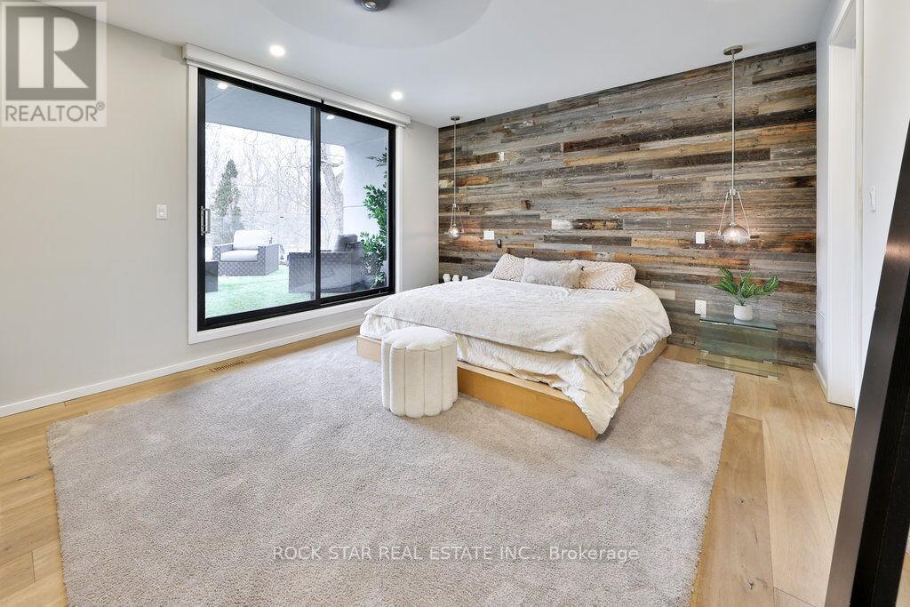 370 Goodram Drive, Burlington, Ontario  L7L 2K1 - Photo 18 - W12972366