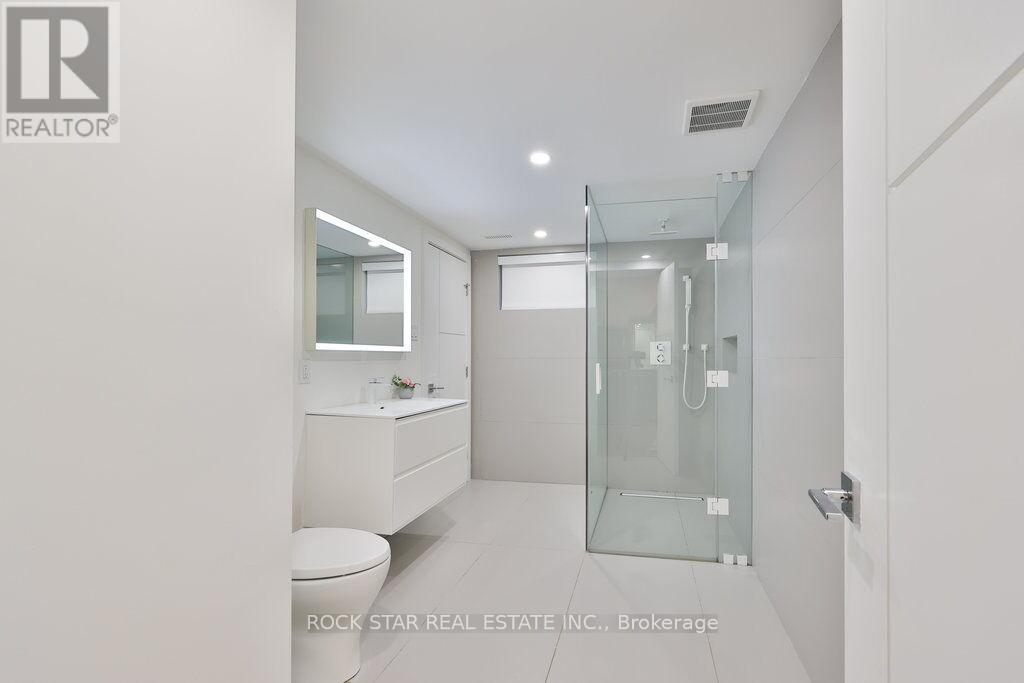 370 Goodram Drive, Burlington, Ontario  L7L 2K1 - Photo 33 - W12972366