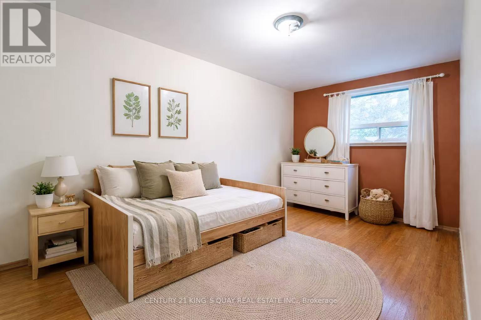 7 Ennismore Place, Toronto, Ontario  M2J 1Z9 - Photo 4 - C12860874