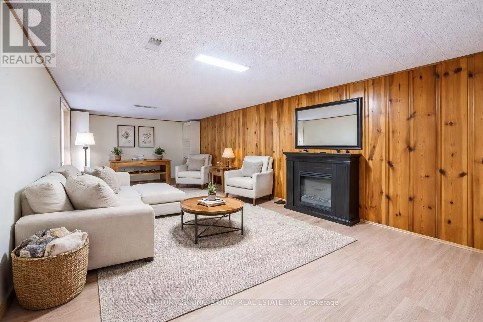 7 Ennismore Place, Toronto, Ontario  M2J 1Z9 - Photo 10 - C12860874