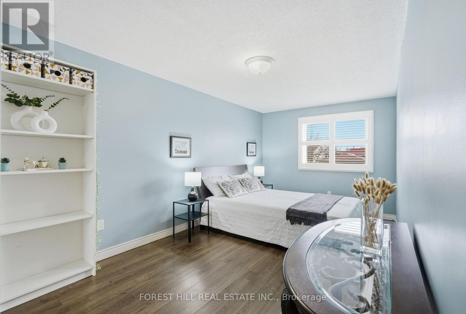 26 Laurel Valley Court, Vaughan, Ontario  L4K 2B3 - Photo 19 - N12976146