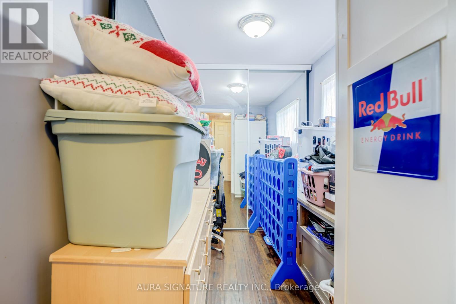 20 Riveredge Drive, Georgina, Ontario  L4P 2N9 - Photo 18 - N12976156