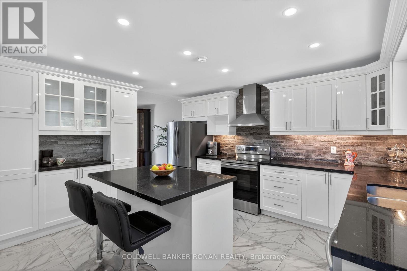 5697 2nd Line, New Tecumseth, Ontario  L0G 1T0 - Photo 6 - N12976162