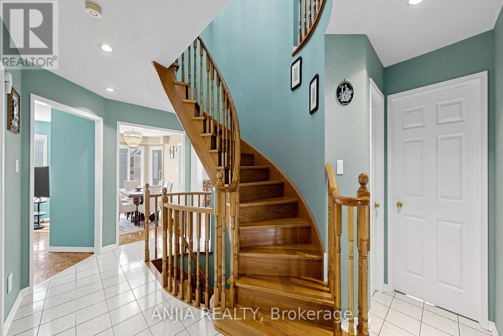 84 Havagal Crescent, Markham, Ontario  L3P 7G5 - Photo 21 - N12976222