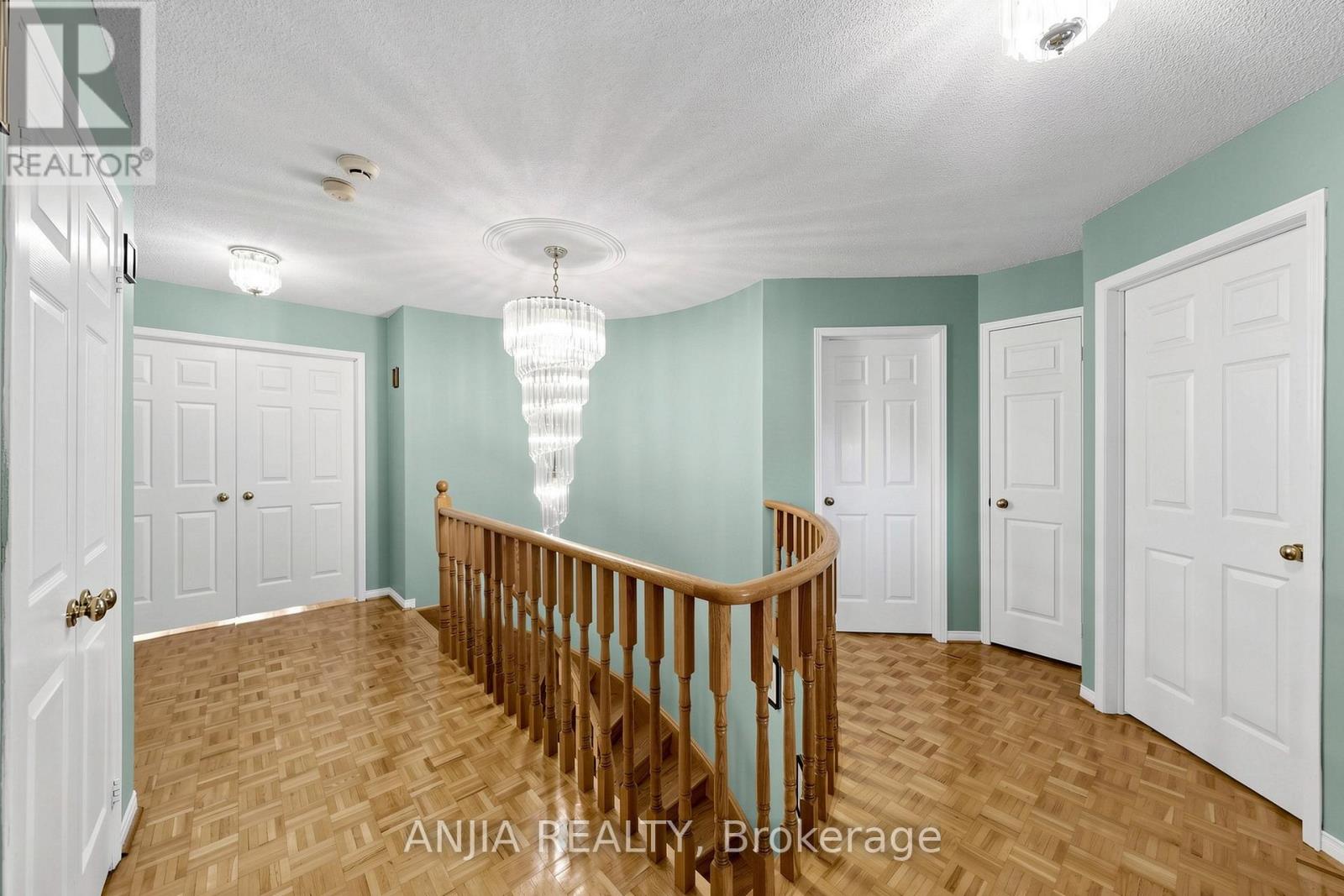 84 Havagal Crescent, Markham, Ontario  L3P 7G5 - Photo 22 - N12976222