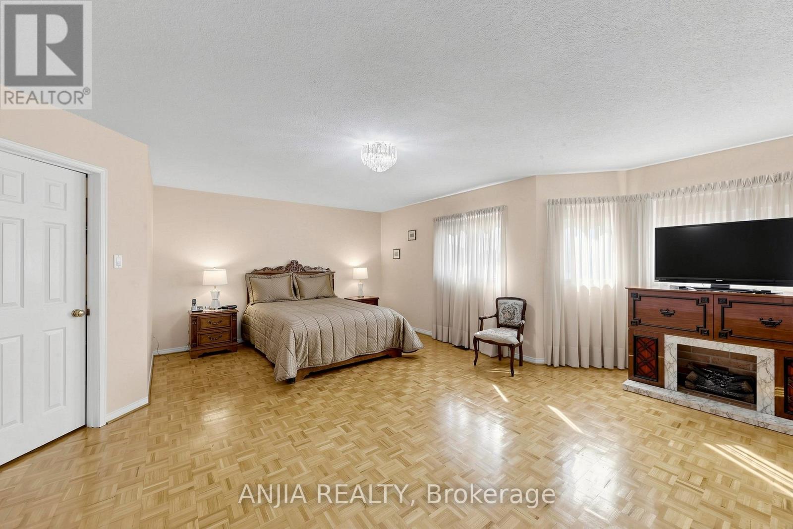 84 Havagal Crescent, Markham, Ontario  L3P 7G5 - Photo 23 - N12976222