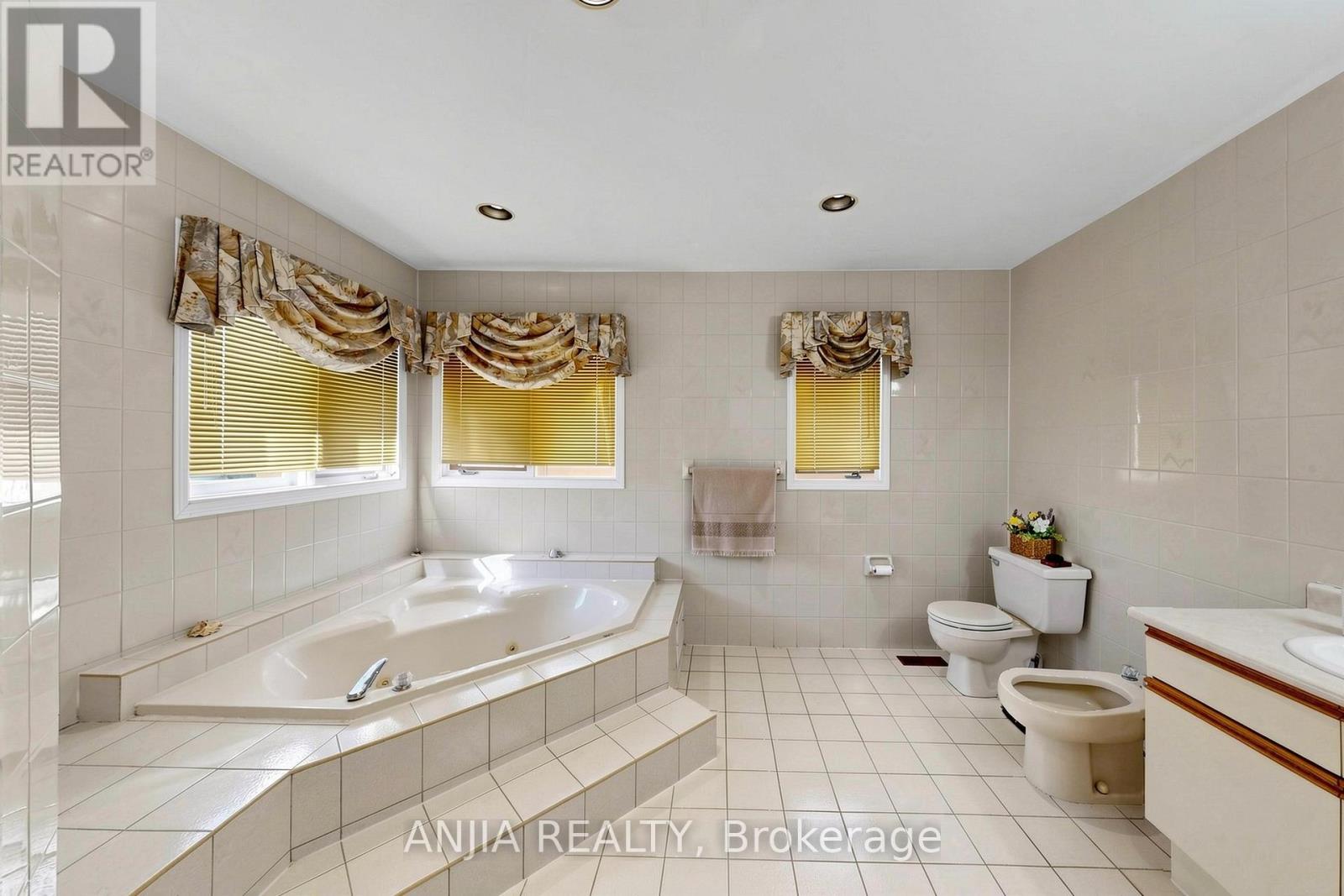 84 Havagal Crescent, Markham, Ontario  L3P 7G5 - Photo 26 - N12976222