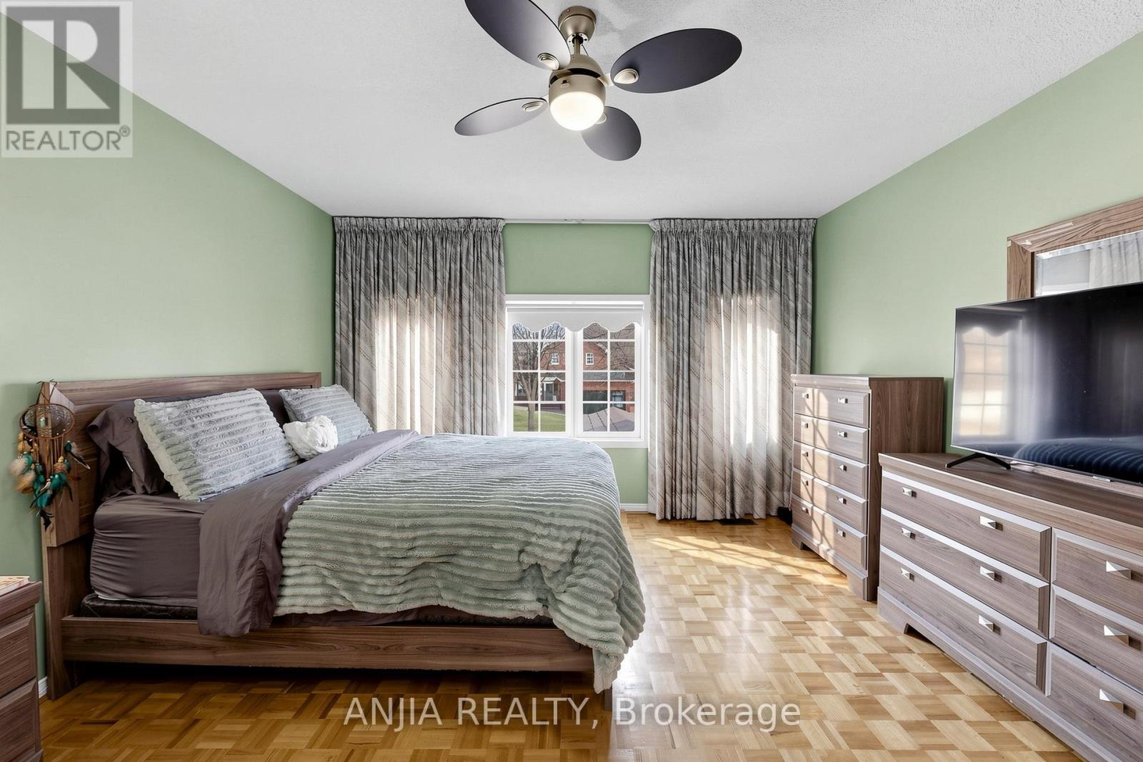 84 Havagal Crescent, Markham, Ontario  L3P 7G5 - Photo 30 - N12976222