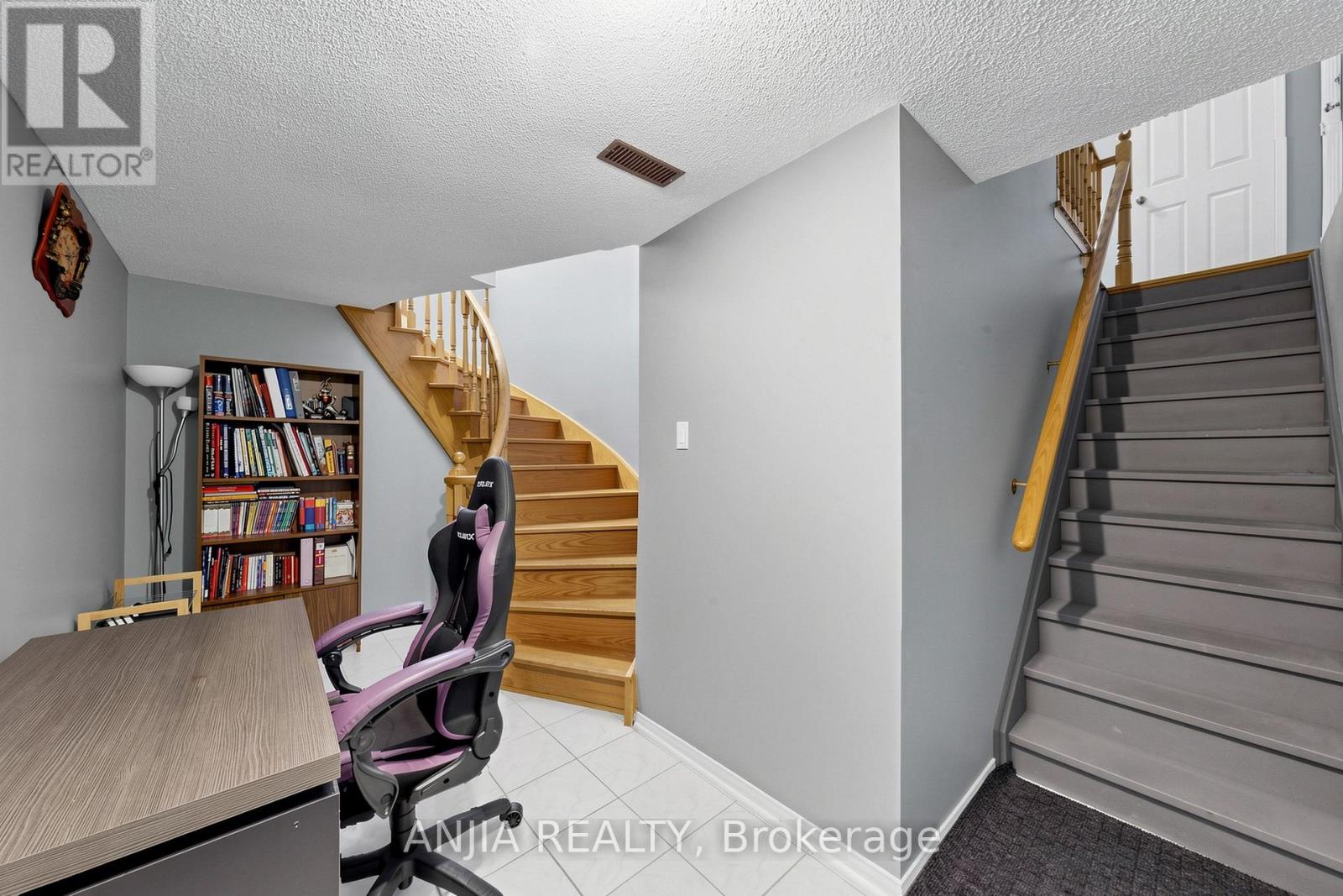 84 Havagal Crescent, Markham, Ontario  L3P 7G5 - Photo 35 - N12976222