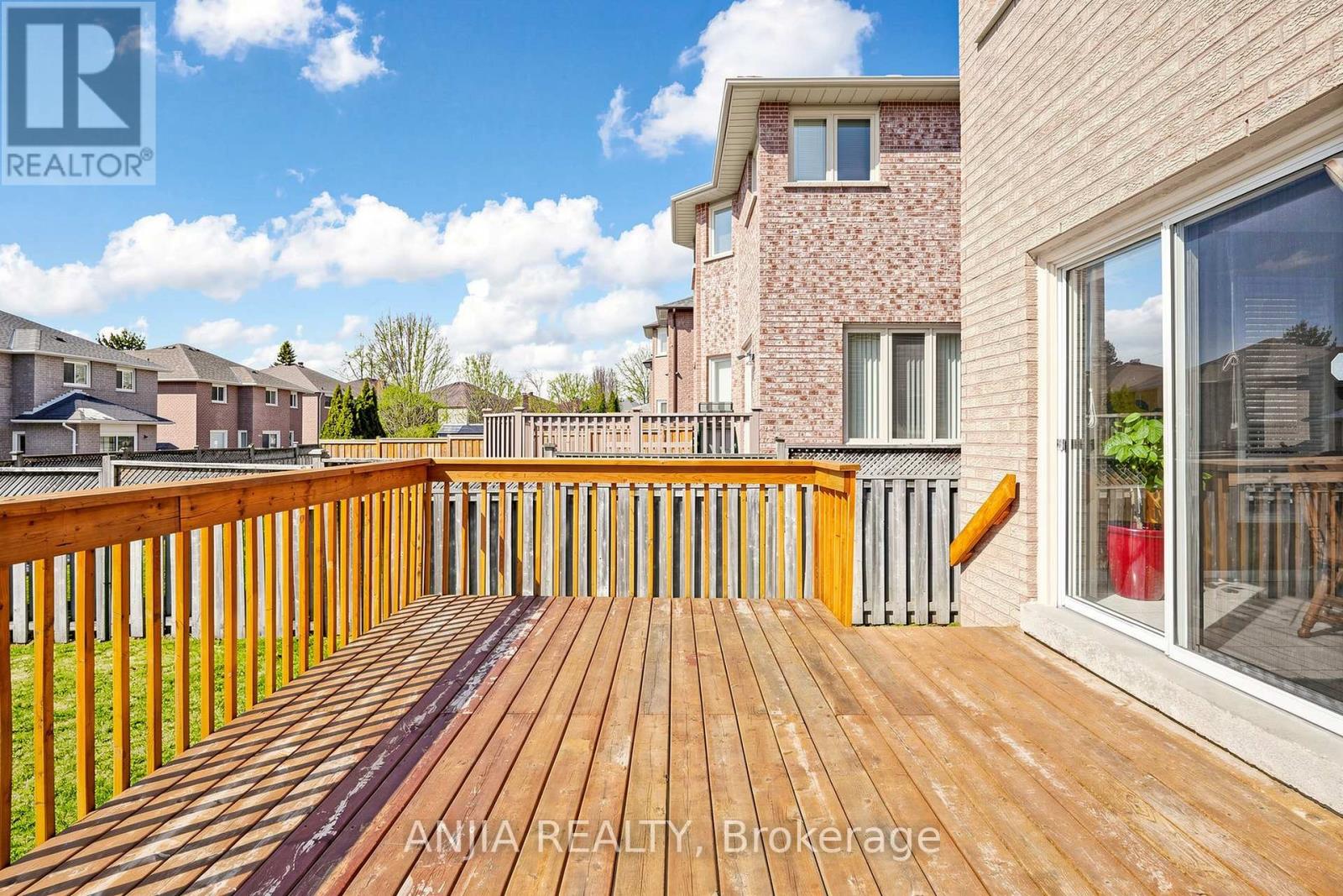 84 Havagal Crescent, Markham, Ontario  L3P 7G5 - Photo 39 - N12976222