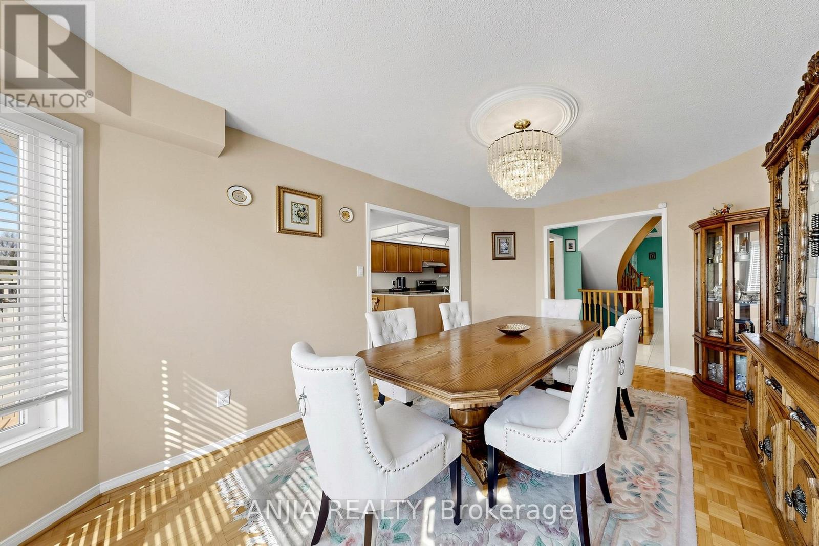 84 Havagal Crescent, Markham, Ontario  L3P 7G5 - Photo 7 - N12976222