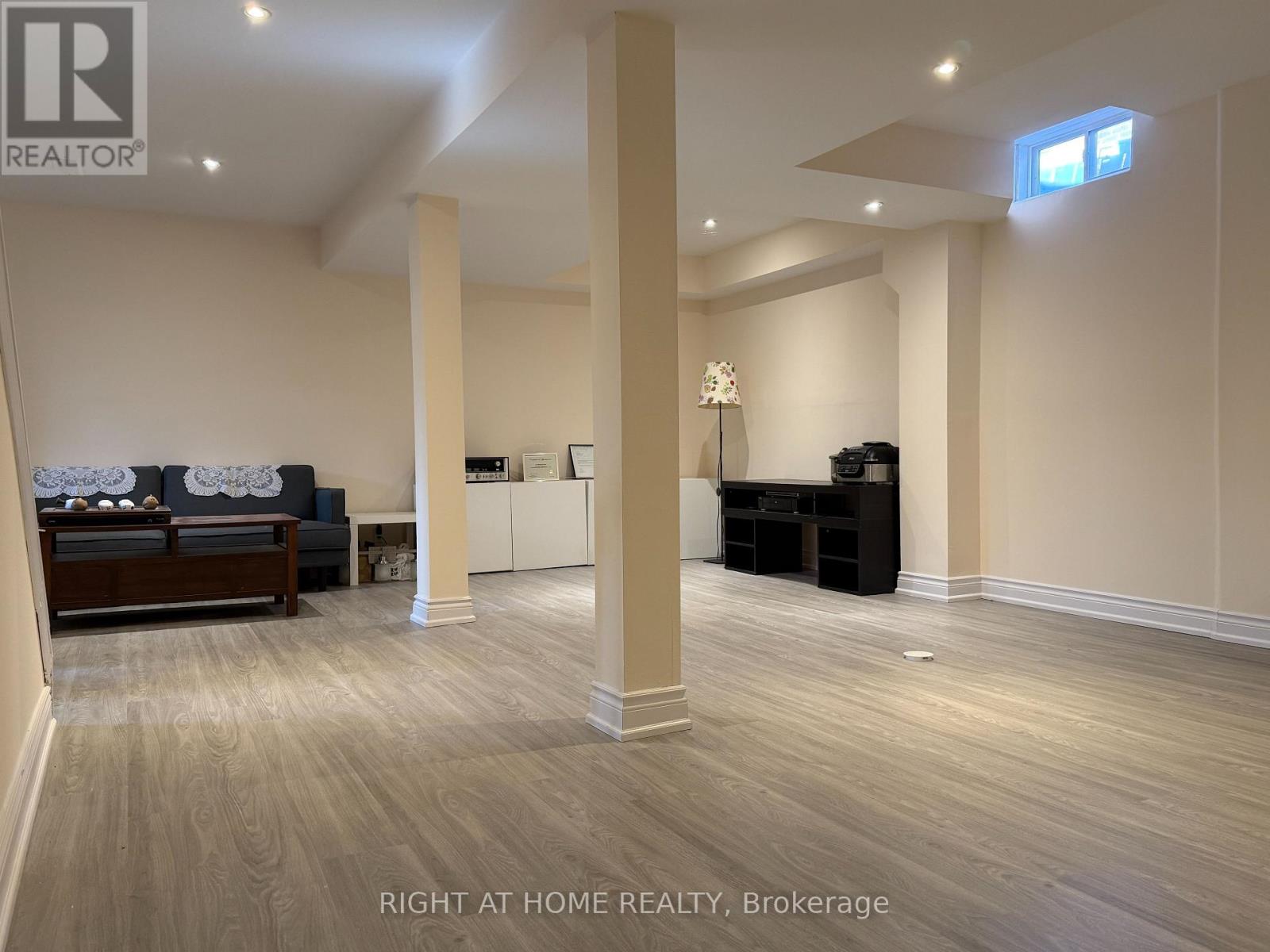 266 London Road, Newmarket, Ontario  L3Y 6K8 - Photo 14 - N12976238