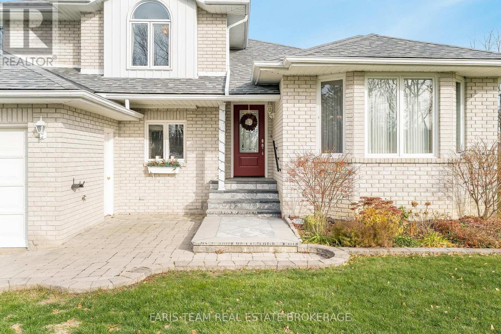 108 Sixth Street, Brock (Beaverton), Ontario  L0K 1A0 - Photo 5 - N12976240