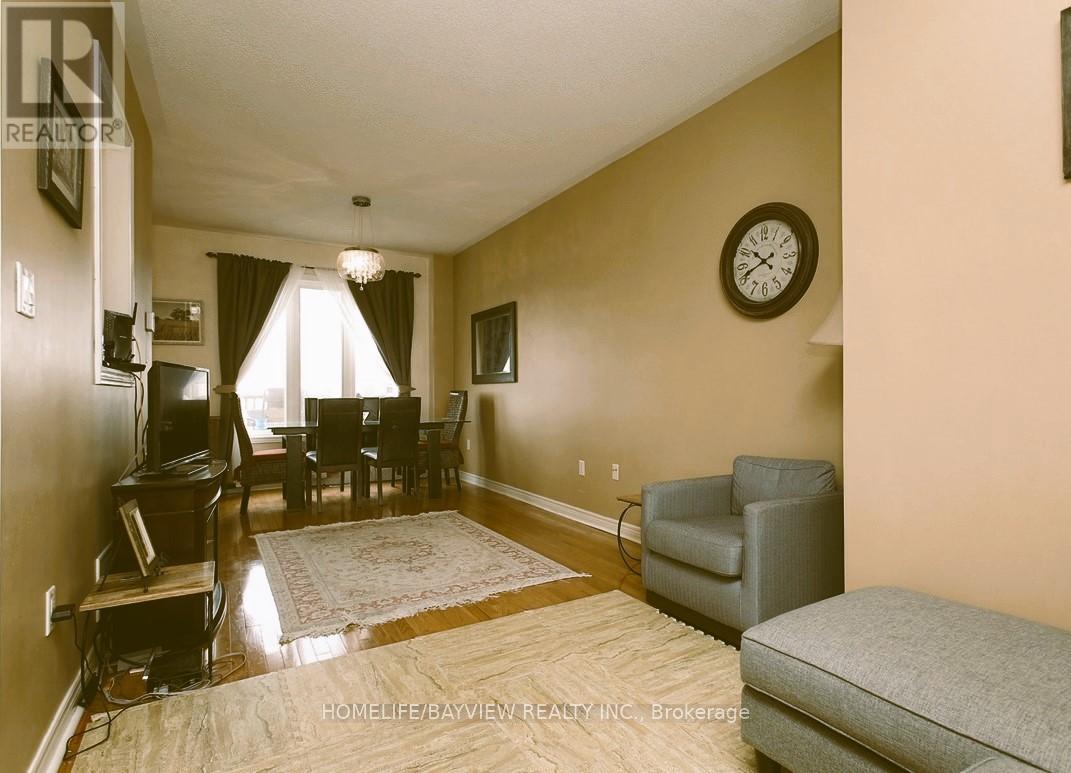 60 - 8 Townwood Drive, Richmond Hill, Ontario  L4E 4Y3 - Photo 10 - N12976246