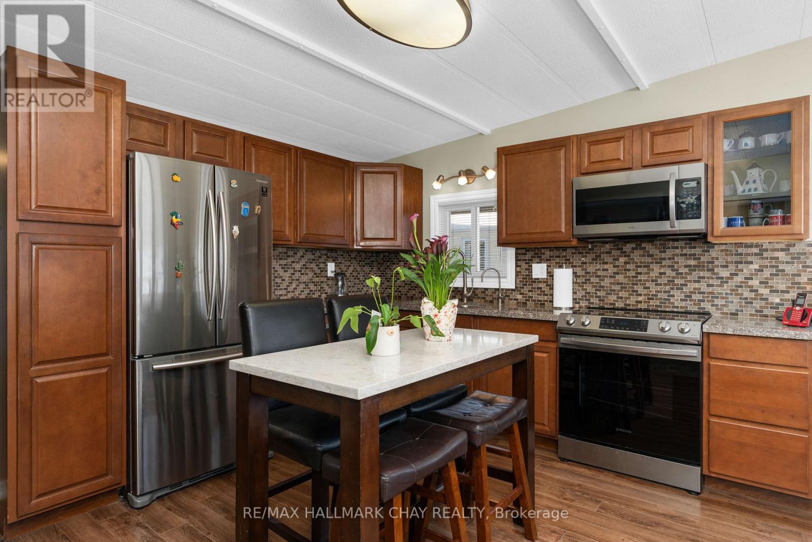 42 - 4976 25th Side Road, Essa, Ontario  L0L 1N0 - Photo 4 - N12976254