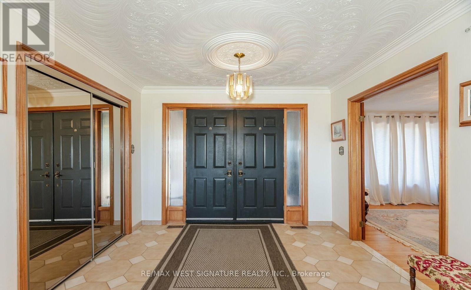 13485 8th Concession, King, Ontario  L7B 1K4 - Photo 7 - N12976270