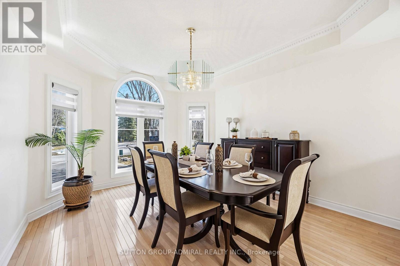 71 Glacier Court, Vaughan, Ontario  L6A 2V3 - Photo 11 - N12976274