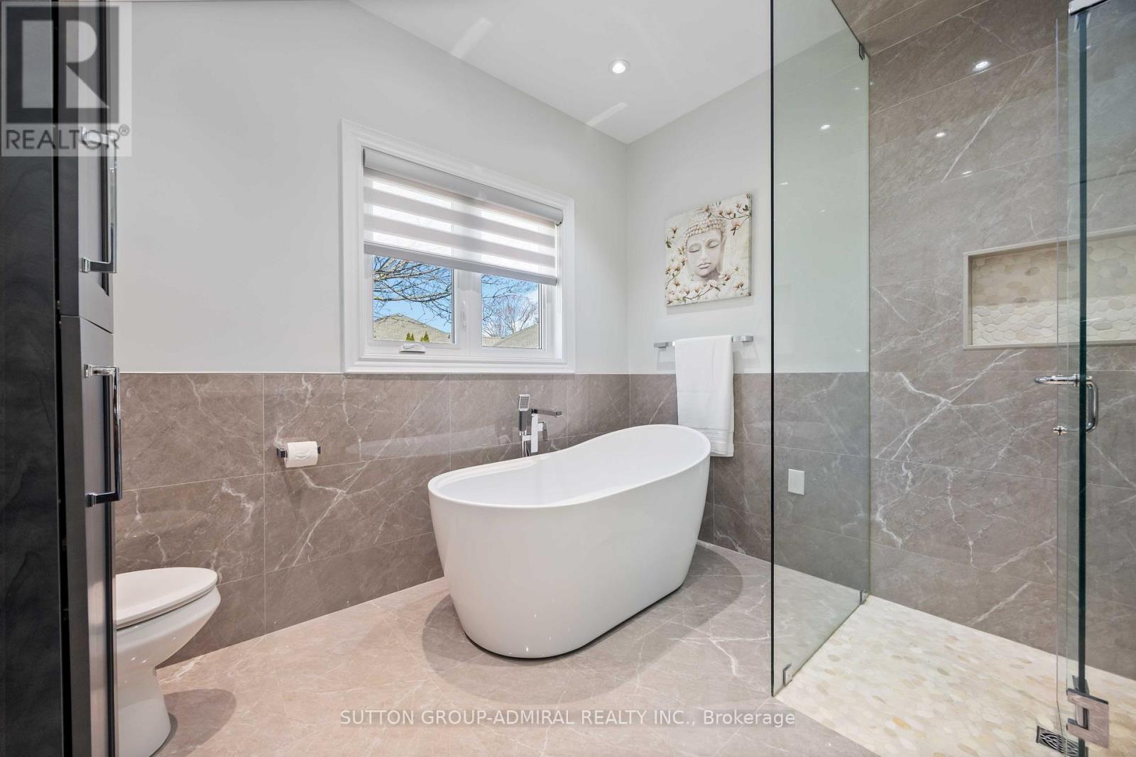 71 Glacier Court, Vaughan, Ontario  L6A 2V3 - Photo 17 - N12976274