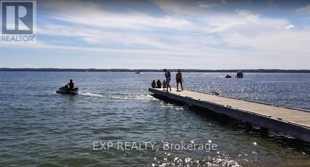 51 Lake Drive N, Georgina, Ontario  L4P 1A5 - Photo 11 - N12976298