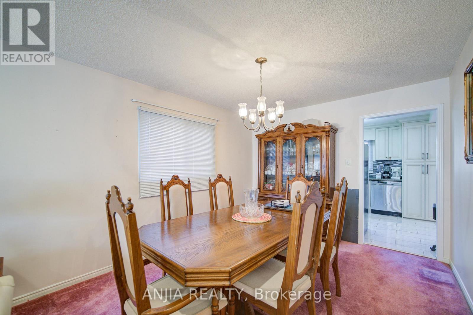 34 Baylawn Drive, Markham, Ontario  L3S 2R8 - Photo 12 - N12976310