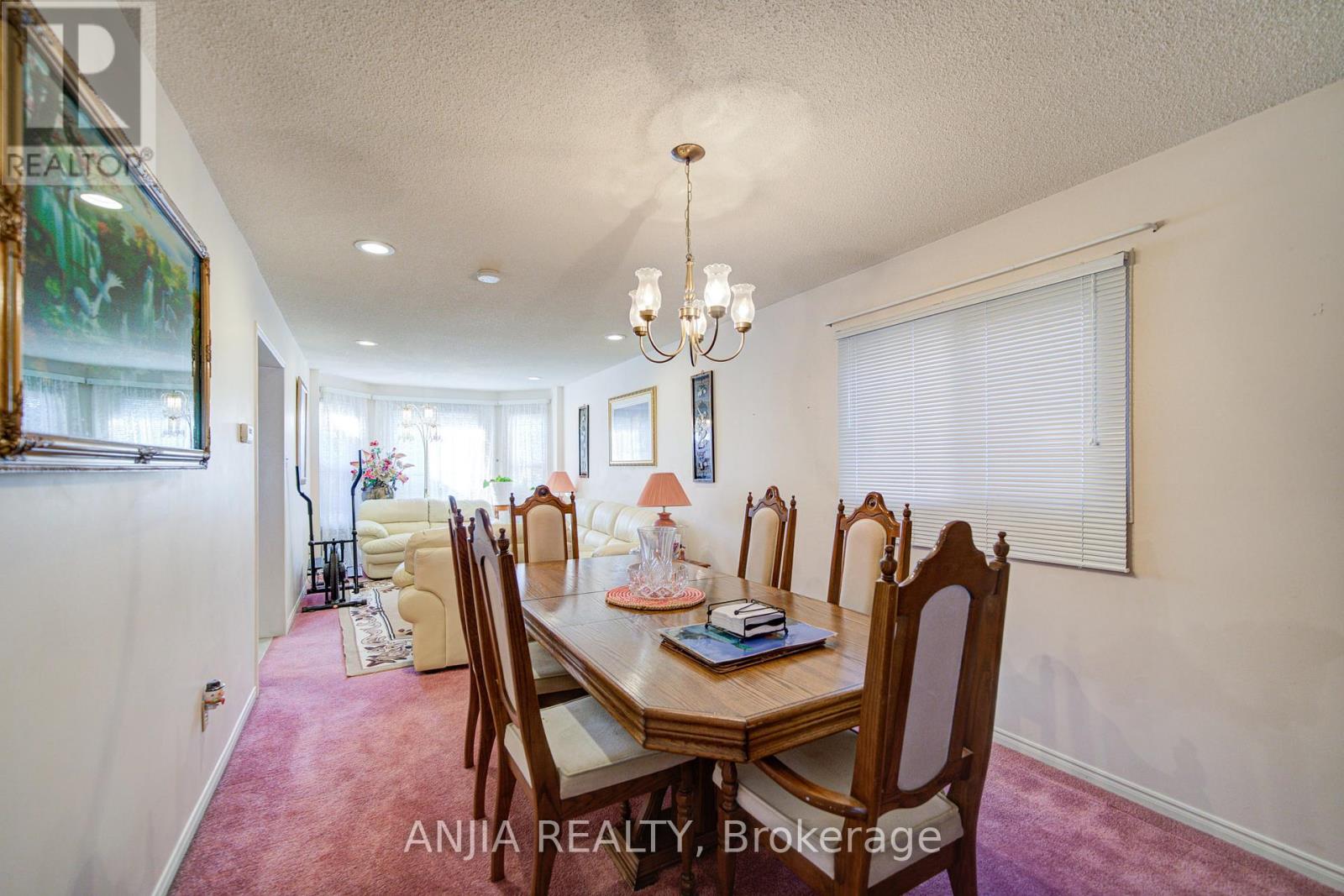 34 Baylawn Drive, Markham, Ontario  L3S 2R8 - Photo 14 - N12976310