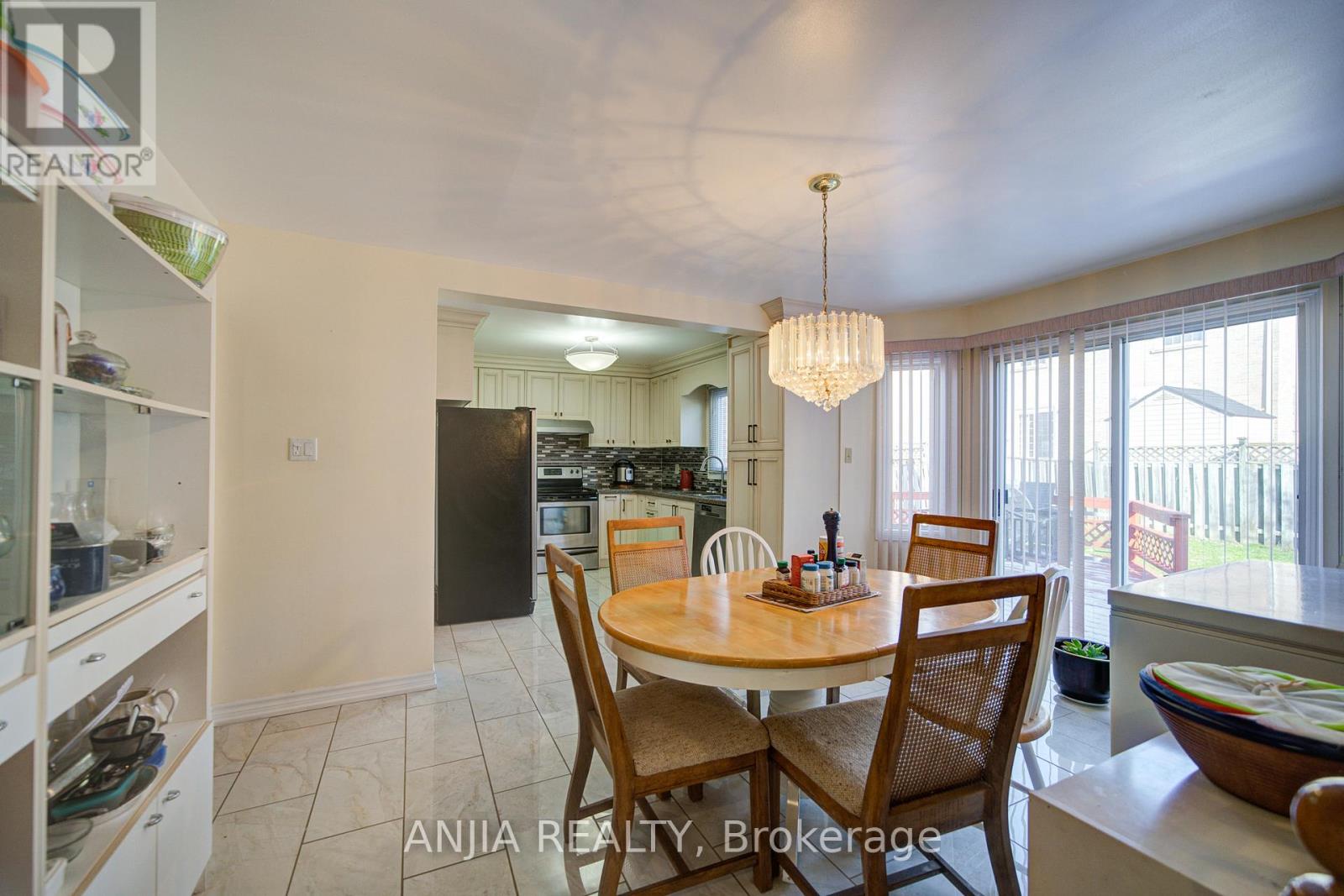 34 Baylawn Drive, Markham, Ontario  L3S 2R8 - Photo 21 - N12976310