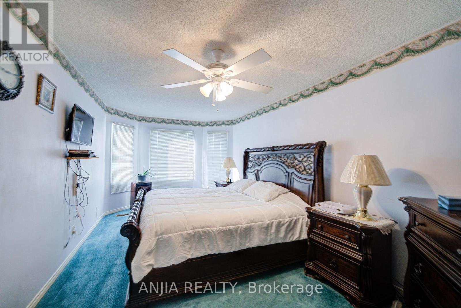 34 Baylawn Drive, Markham, Ontario  L3S 2R8 - Photo 27 - N12976310