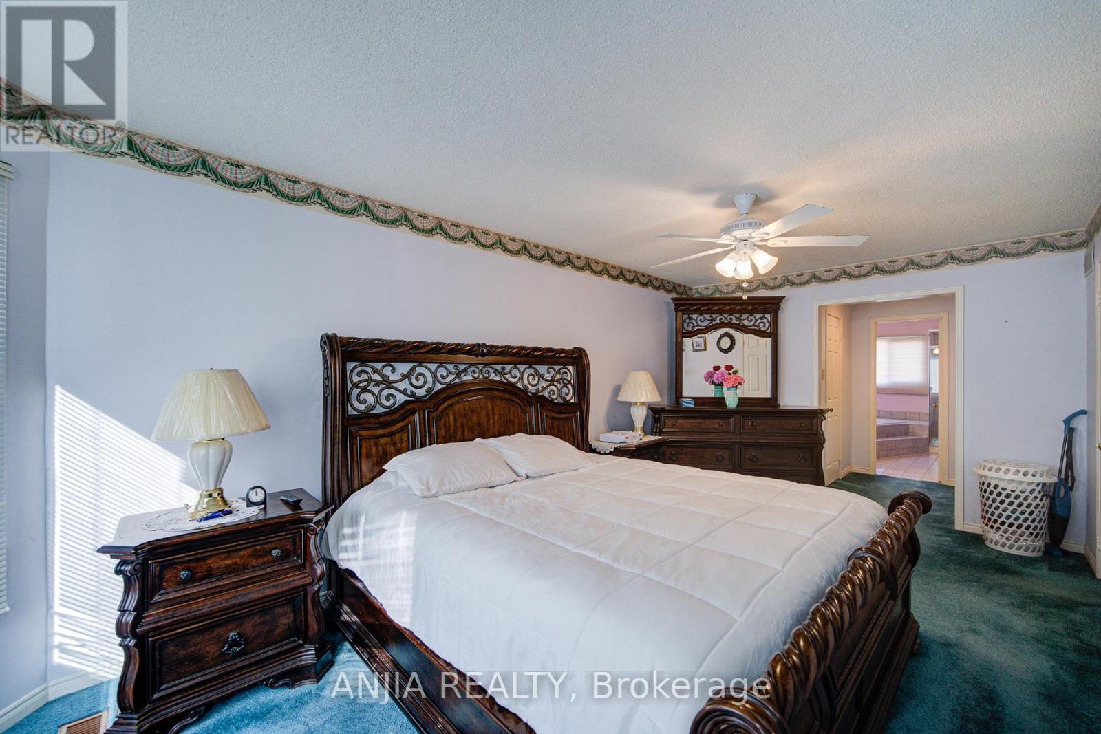 34 Baylawn Drive, Markham, Ontario  L3S 2R8 - Photo 28 - N12976310