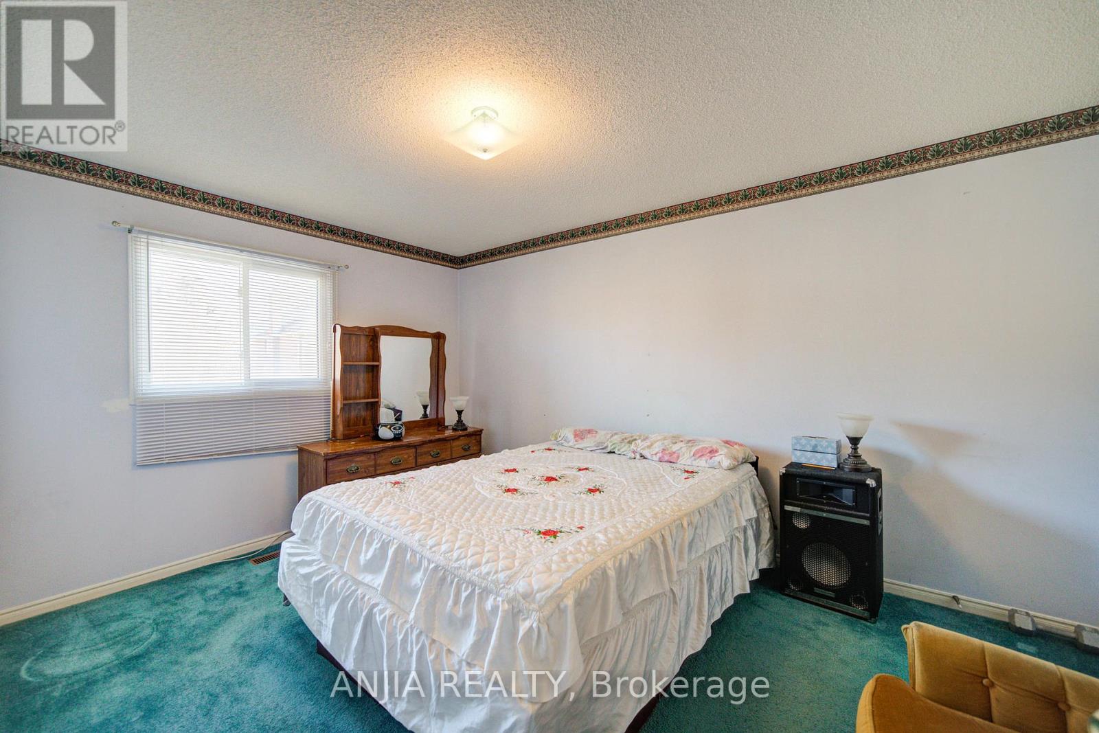 34 Baylawn Drive, Markham, Ontario  L3S 2R8 - Photo 37 - N12976310