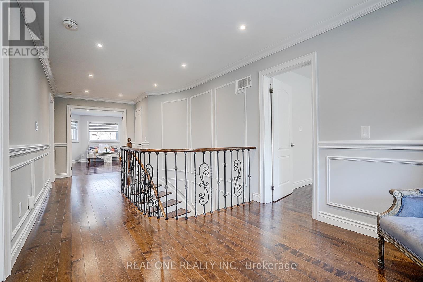 4 Casson Place, Markham, Ontario  L3R 0G2 - Photo 15 - N12976324