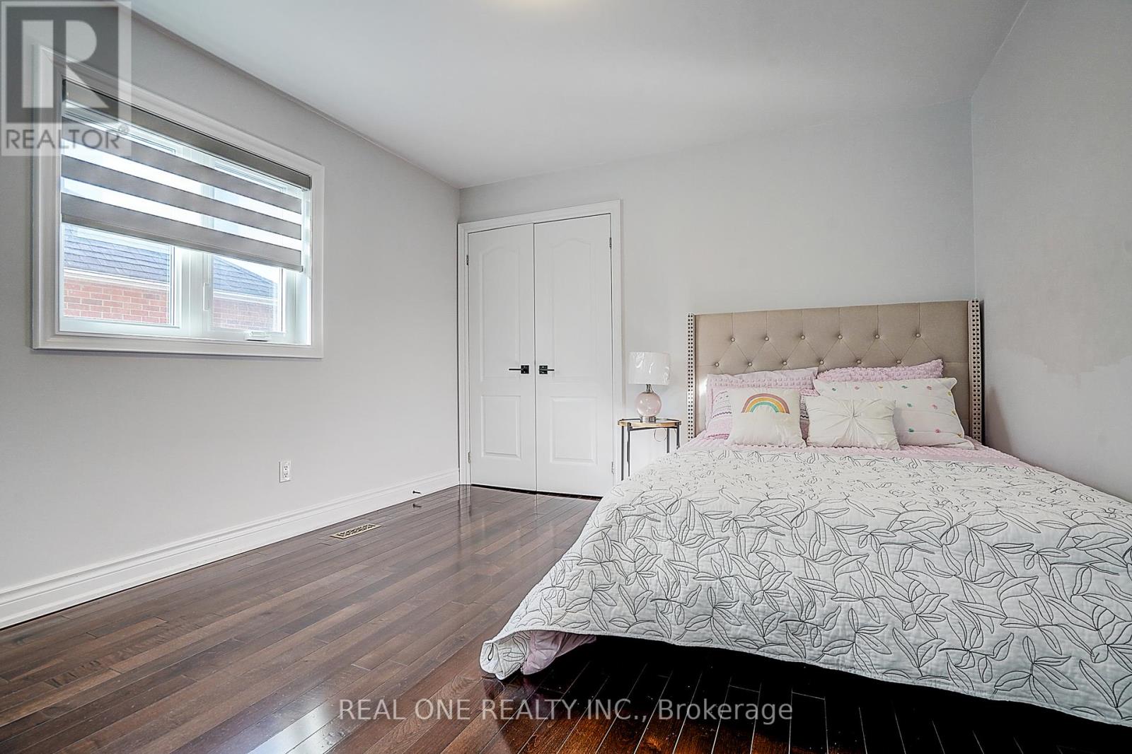 4 Casson Place, Markham, Ontario  L3R 0G2 - Photo 21 - N12976324