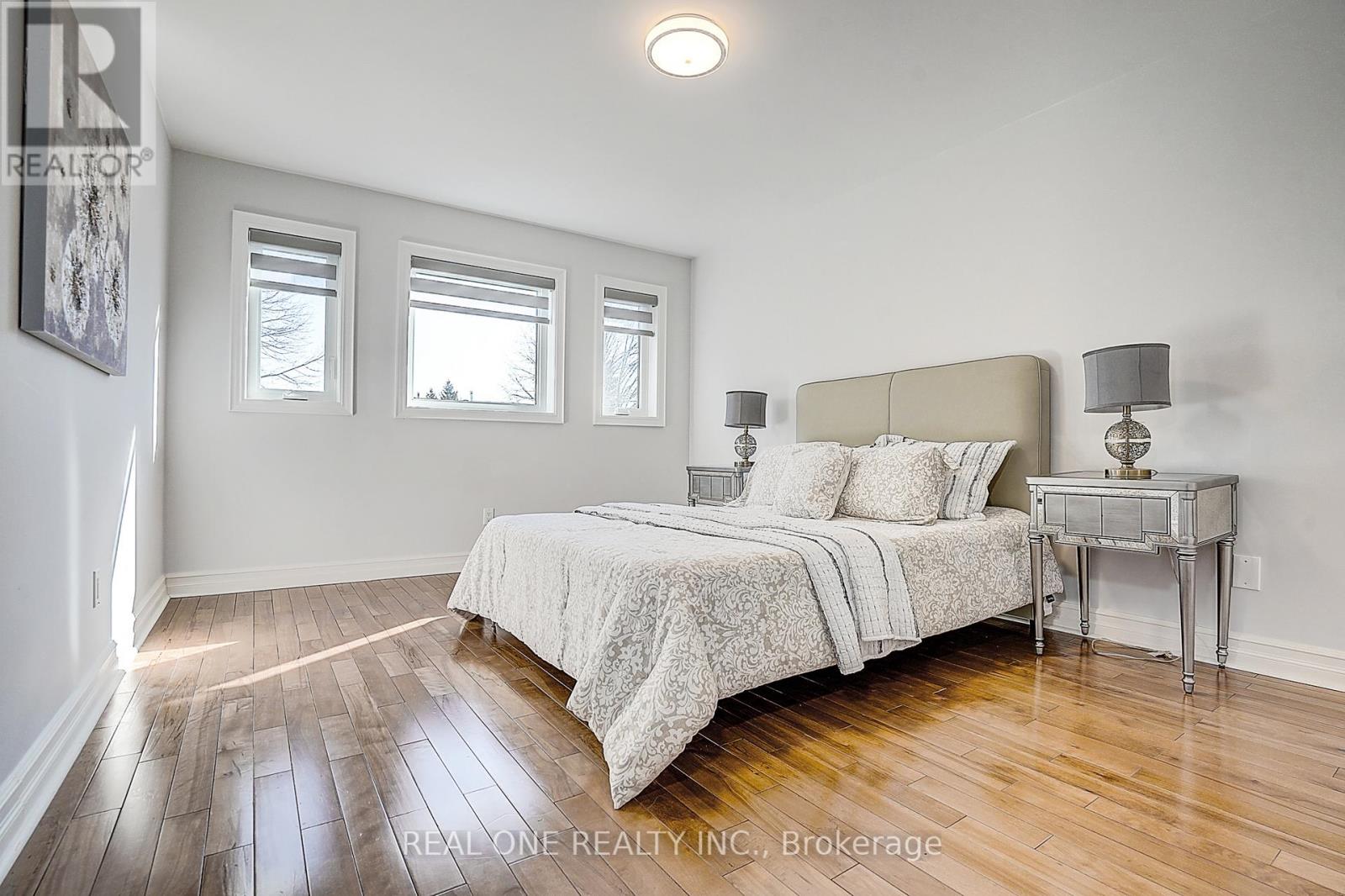 4 Casson Place, Markham, Ontario  L3R 0G2 - Photo 24 - N12976324