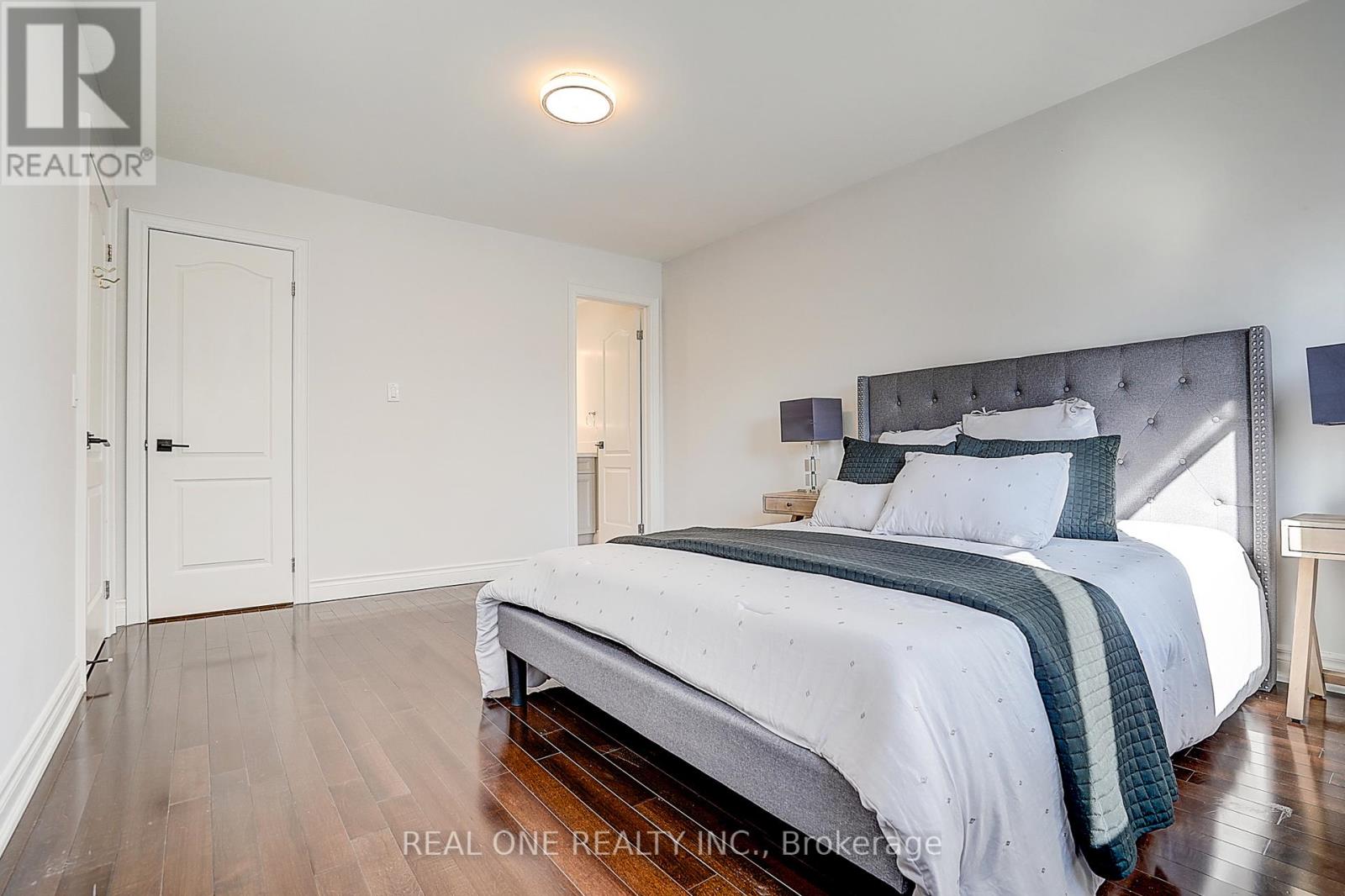 4 Casson Place, Markham, Ontario  L3R 0G2 - Photo 27 - N12976324