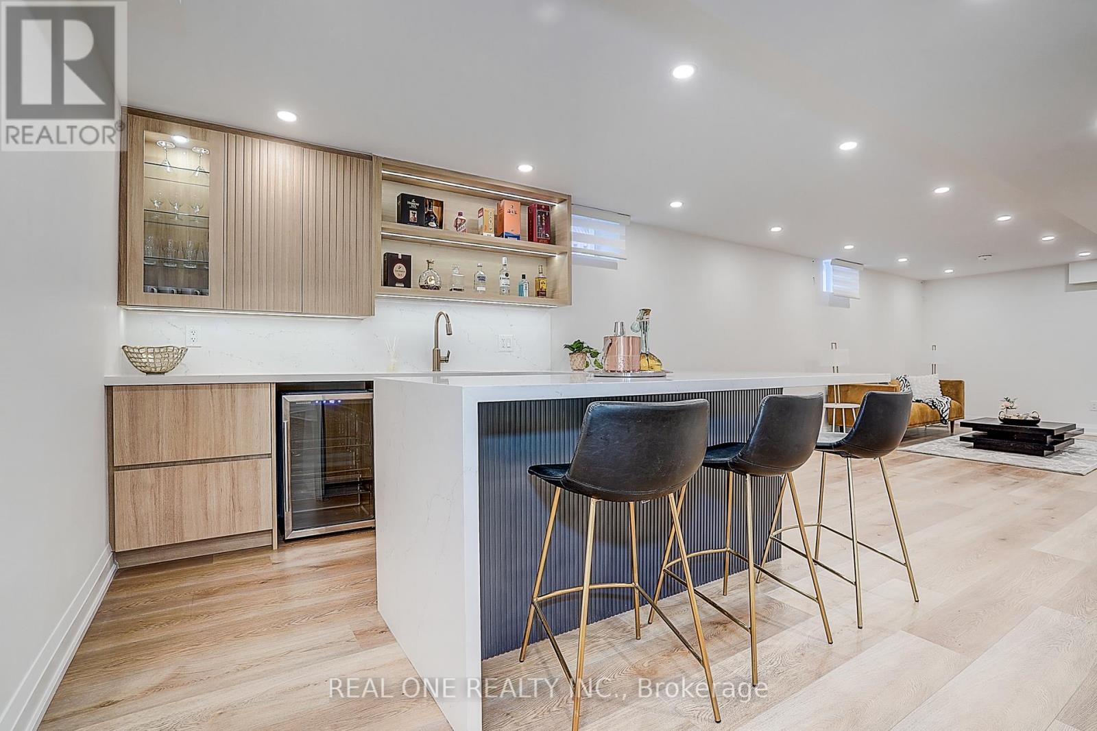 4 Casson Place, Markham, Ontario  L3R 0G2 - Photo 30 - N12976324