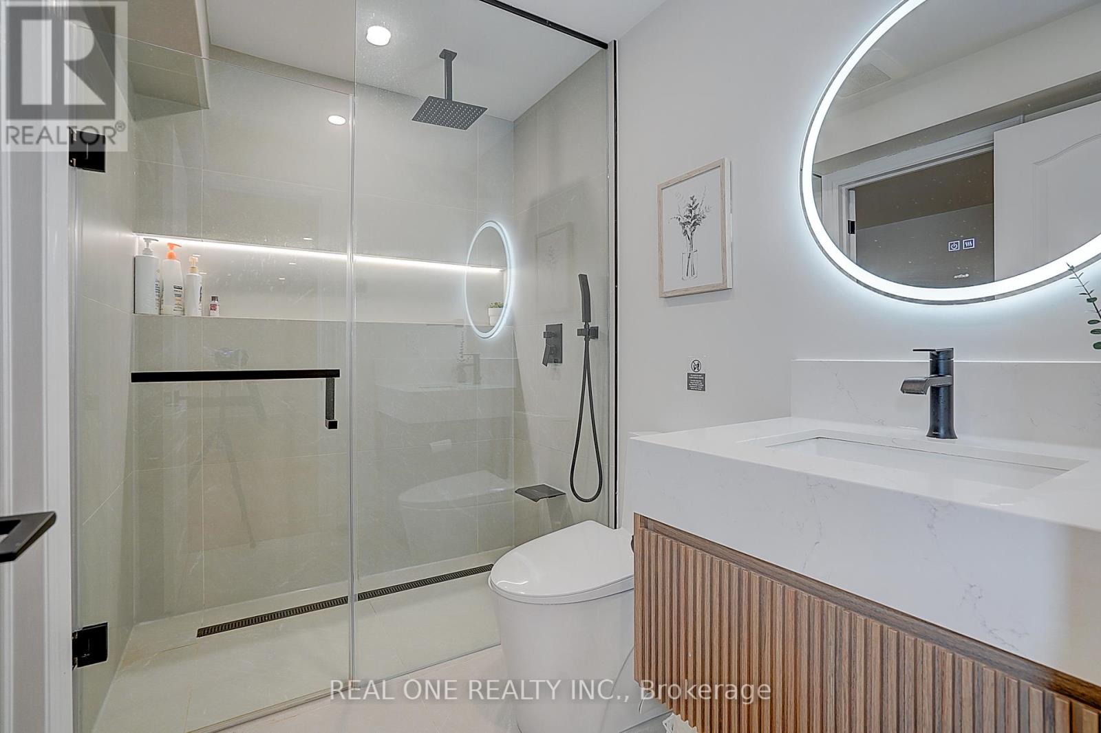 4 Casson Place, Markham, Ontario  L3R 0G2 - Photo 35 - N12976324