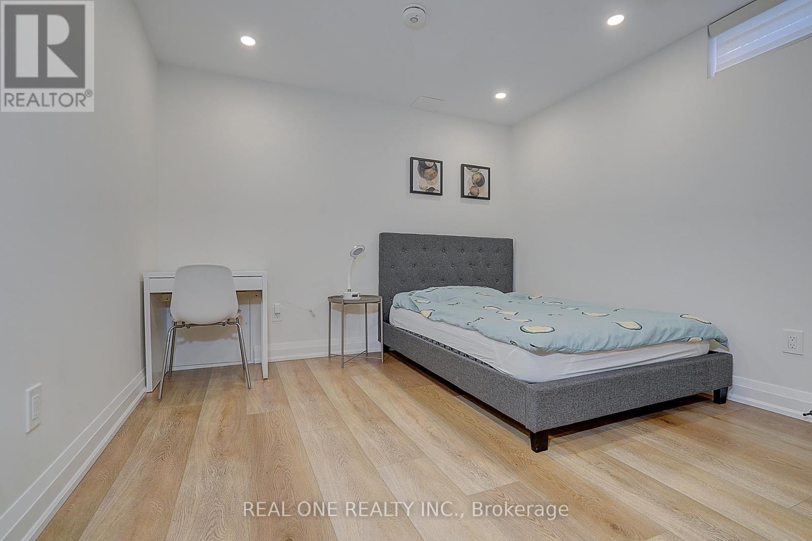 4 Casson Place, Markham, Ontario  L3R 0G2 - Photo 36 - N12976324