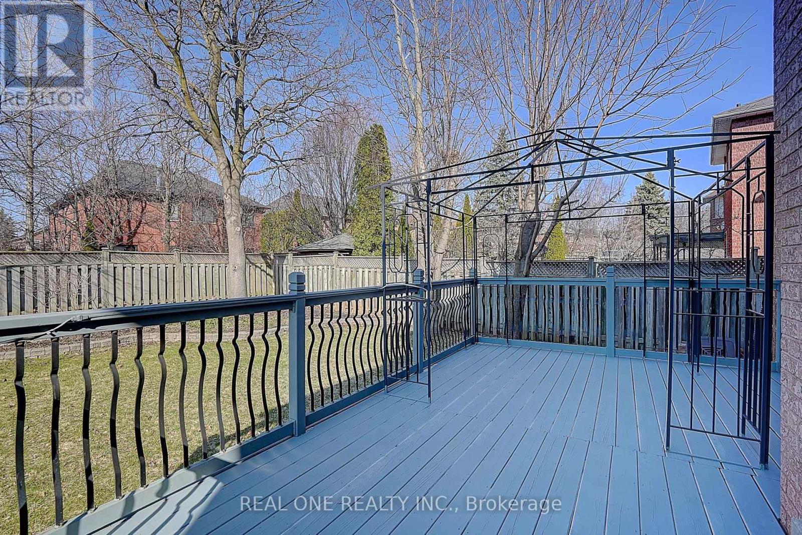 4 Casson Place, Markham, Ontario  L3R 0G2 - Photo 38 - N12976324