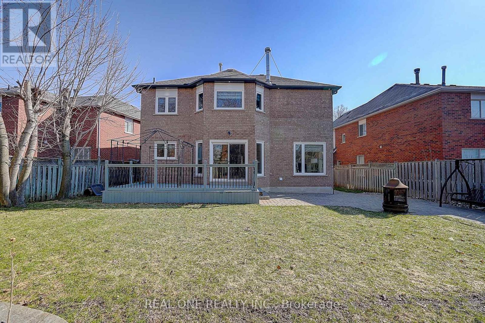 4 Casson Place, Markham, Ontario  L3R 0G2 - Photo 39 - N12976324