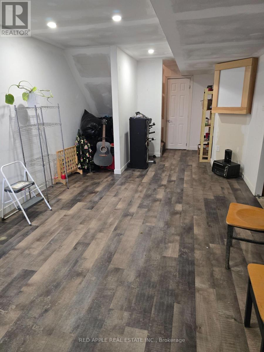 2029 Swan Street, Innisfil, Ontario  L9S 0B5 - Photo 10 - N12976332