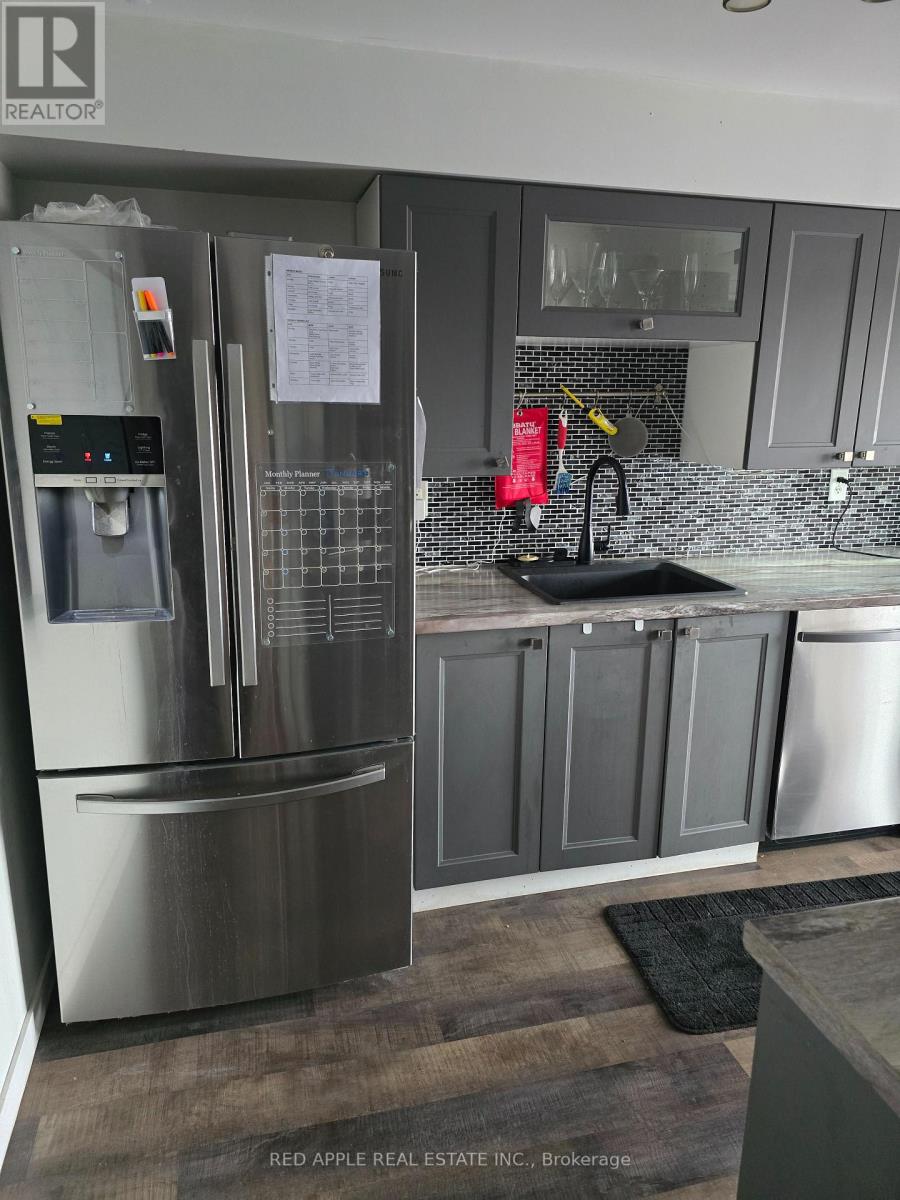 2029 Swan Street, Innisfil, Ontario  L9S 0B5 - Photo 3 - N12976332