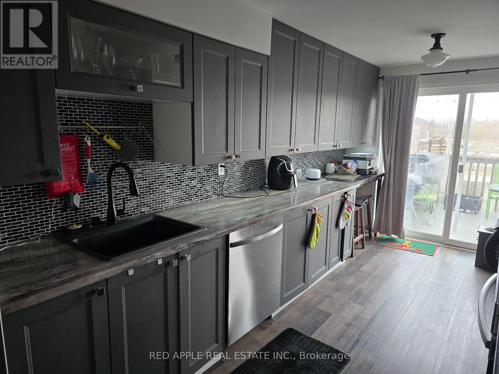 2029 Swan Street, Innisfil, Ontario  L9S 0B5 - Photo 7 - N12976332