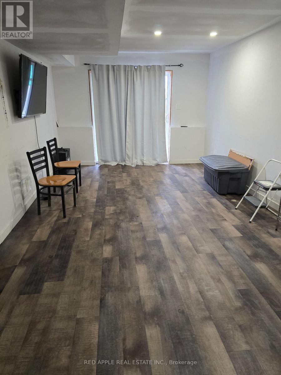 2029 Swan Street, Innisfil, Ontario  L9S 0B5 - Photo 9 - N12976332