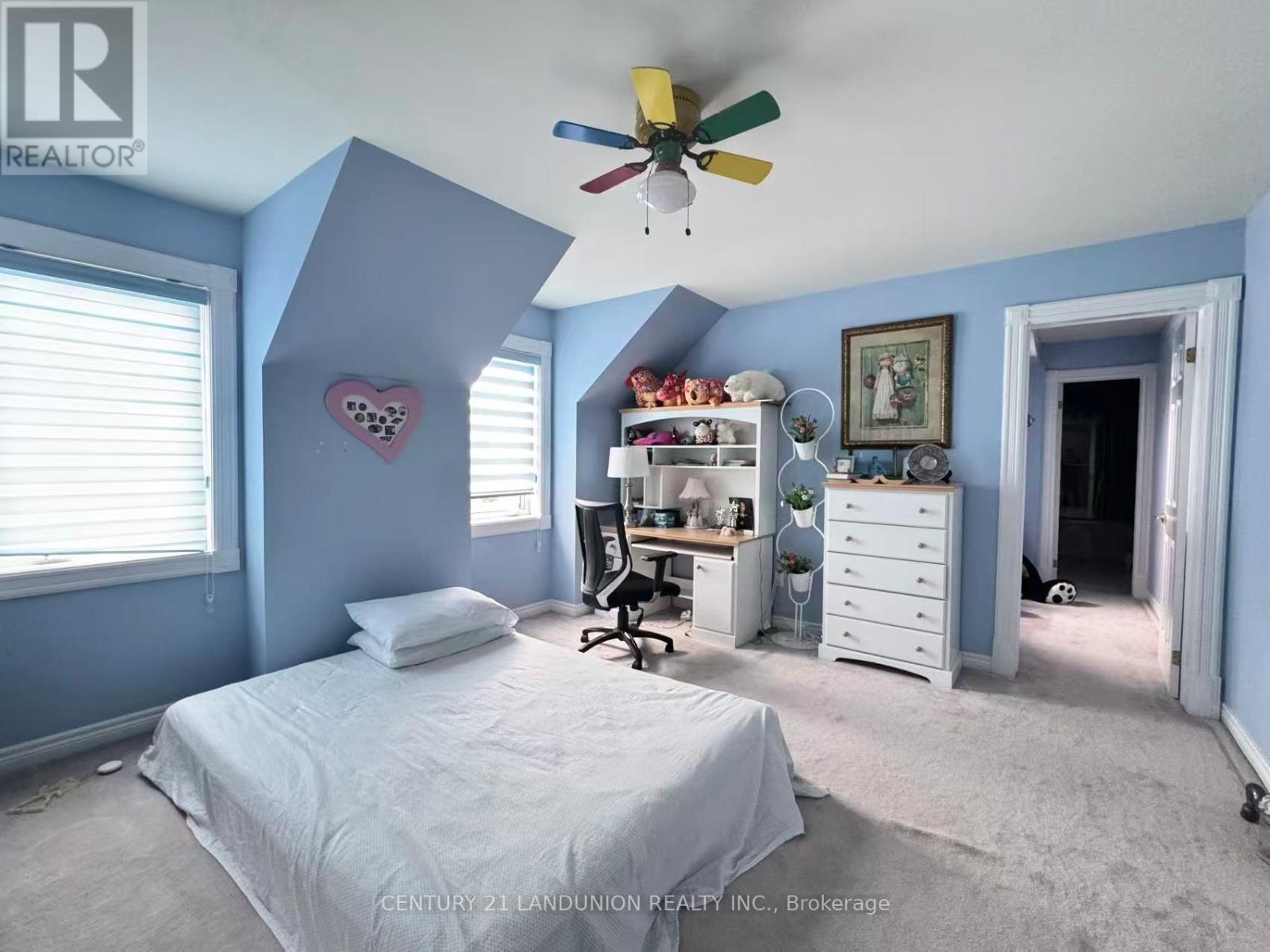 5 Dafoe Court, Aurora, Ontario  L4G 7C8 - Photo 18 - N12976402