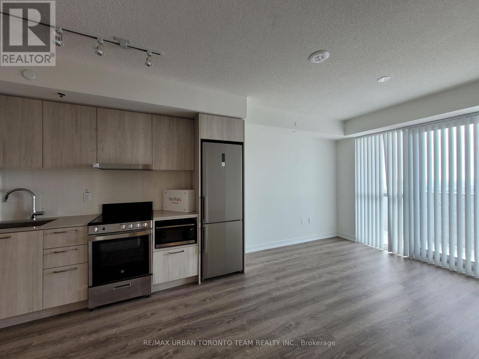 3108 - 195 Commerce Street, Vaughan, Ontario  L4K 0P9 - Photo 3 - N12976476