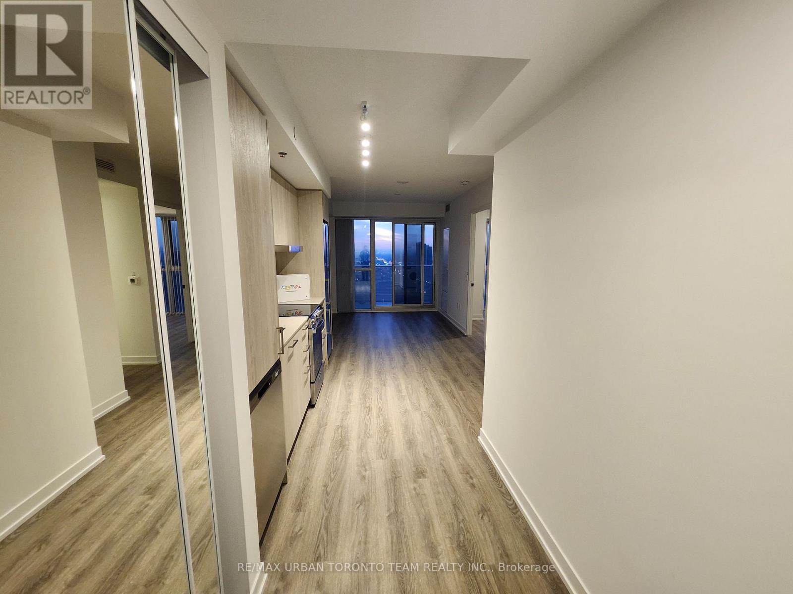 3108 - 195 Commerce Street, Vaughan, Ontario  L4K 0P9 - Photo 4 - N12976476