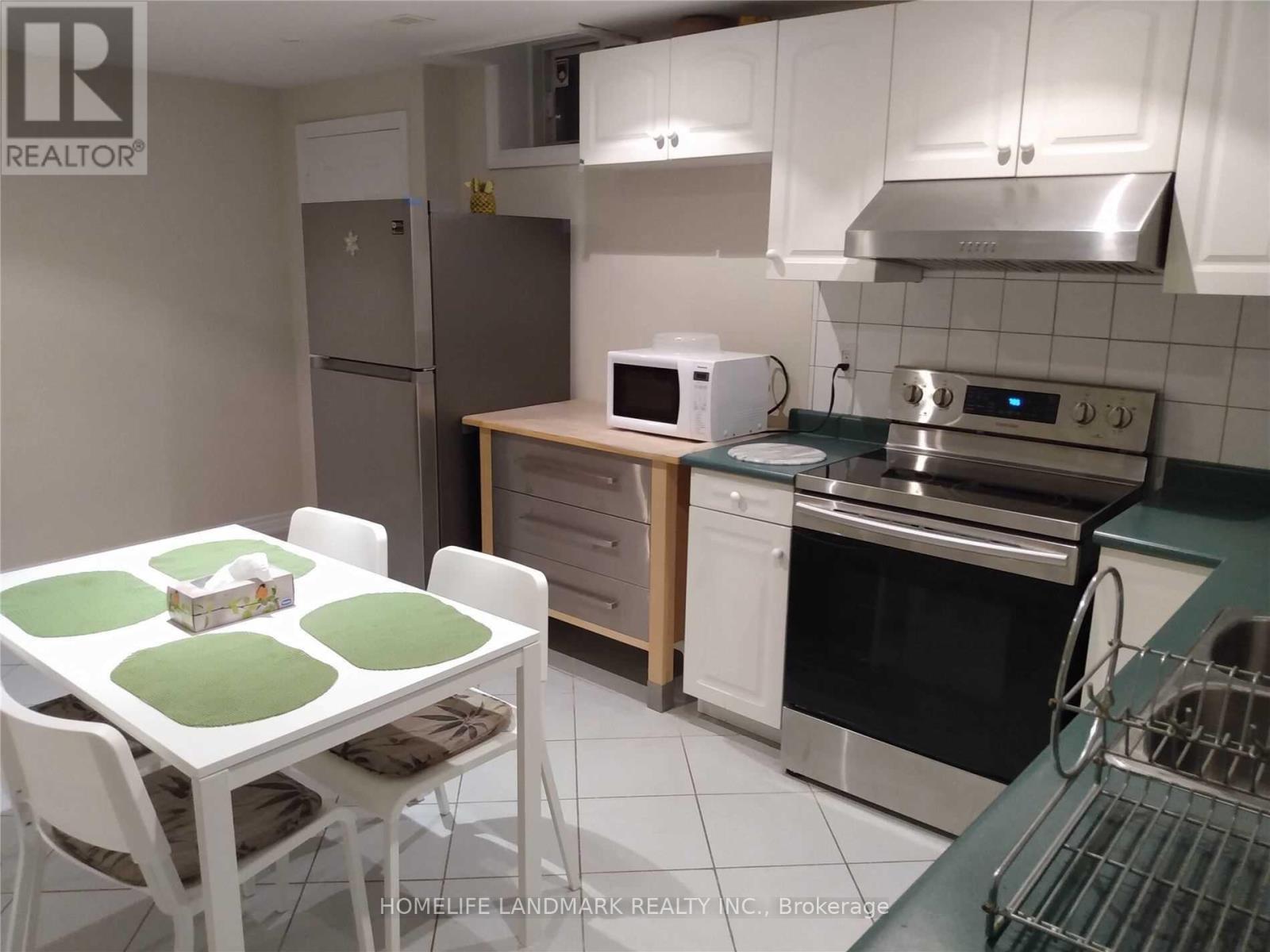 Bsmt - 38 Lois Drive, Vaughan, Ontario  L4H 1H8 - Photo 5 - N12976528