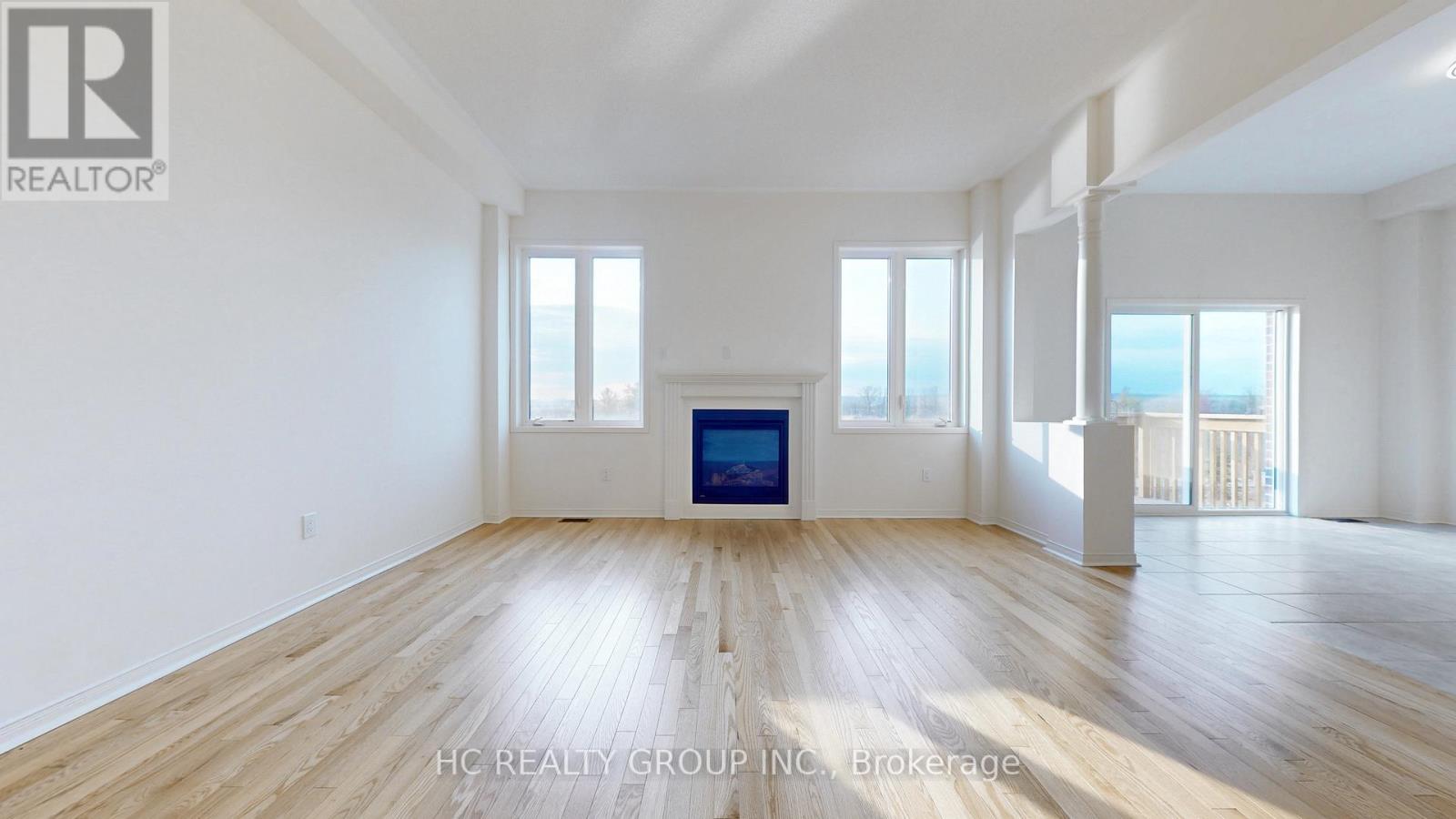 156 Hartney Drive, Richmond Hill, Ontario  L4S 0L1 - Photo 2 - N12976530