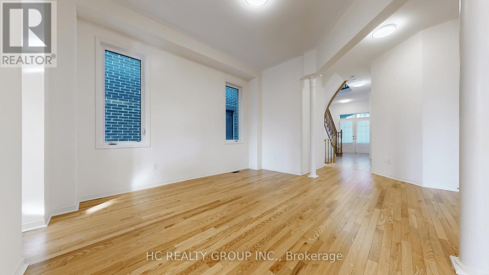 156 Hartney Drive, Richmond Hill, Ontario  L4S 0L1 - Photo 6 - N12976530