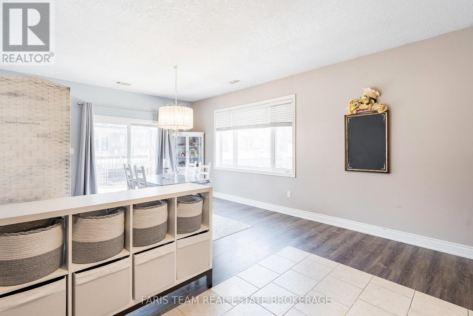 3118 Emperor Drive, Orillia, Ontario  L3V 0G4 - Photo 7 - S12976188